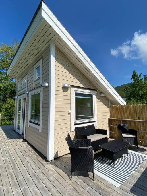Aure  Minihus Med Drommeutsikt Til Sunnmorsalpene 아파트 외부 사진