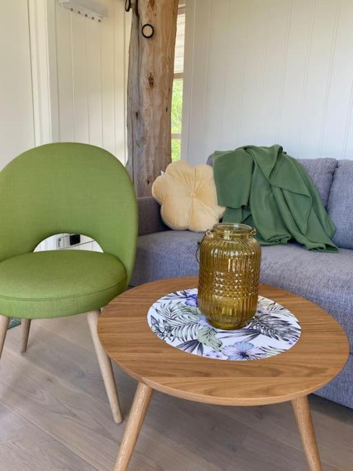 Aure  Minihus Med Drommeutsikt Til Sunnmorsalpene 아파트 외부 사진